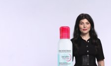 Mujer y Sensibio H2O Eye